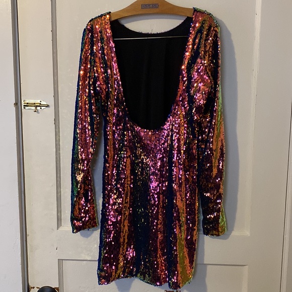 Motel Gabby Dress in Fishscale Sequin Pink Oil - Picture 4 of 5